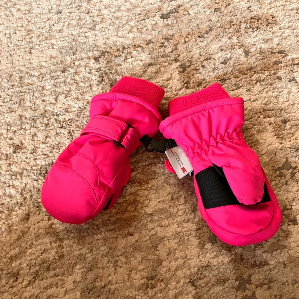 3M Thinsulate Bright Pink Kids Mittens